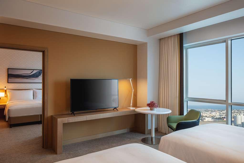 Doubletree By Hilton Fujairah City الغرفة الصورة