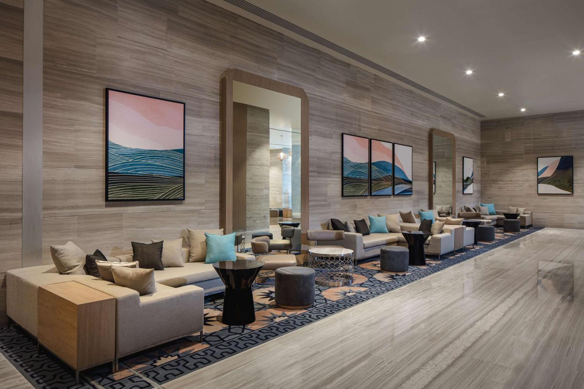 Doubletree By Hilton Fujairah City المظهر الخارجي الصورة The lounge at the airport